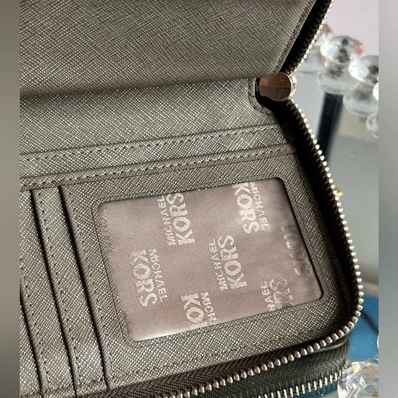 Michael Kors Metallic Logo Wallet with Gold Chain - Picture 6 of 12